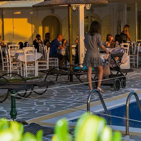 Отель Mikri Vigla Hotel 3*