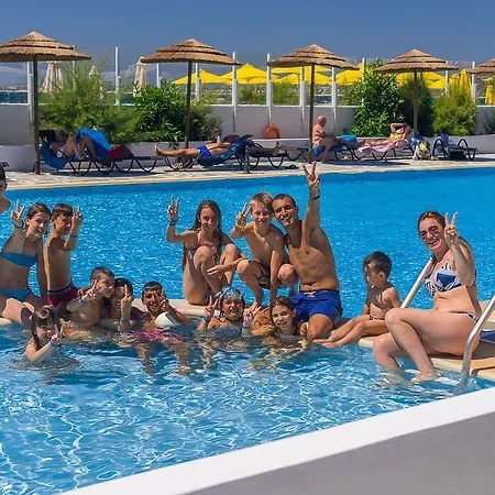 Отель Mikri Vigla Hotel