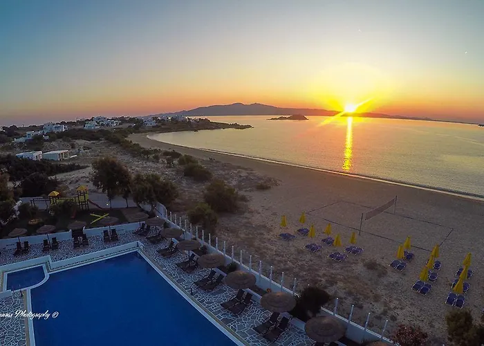 Отель Mikri Vigla Hotel