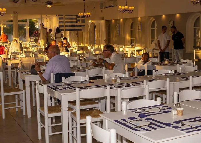 Отель Mikri Vigla Hotel